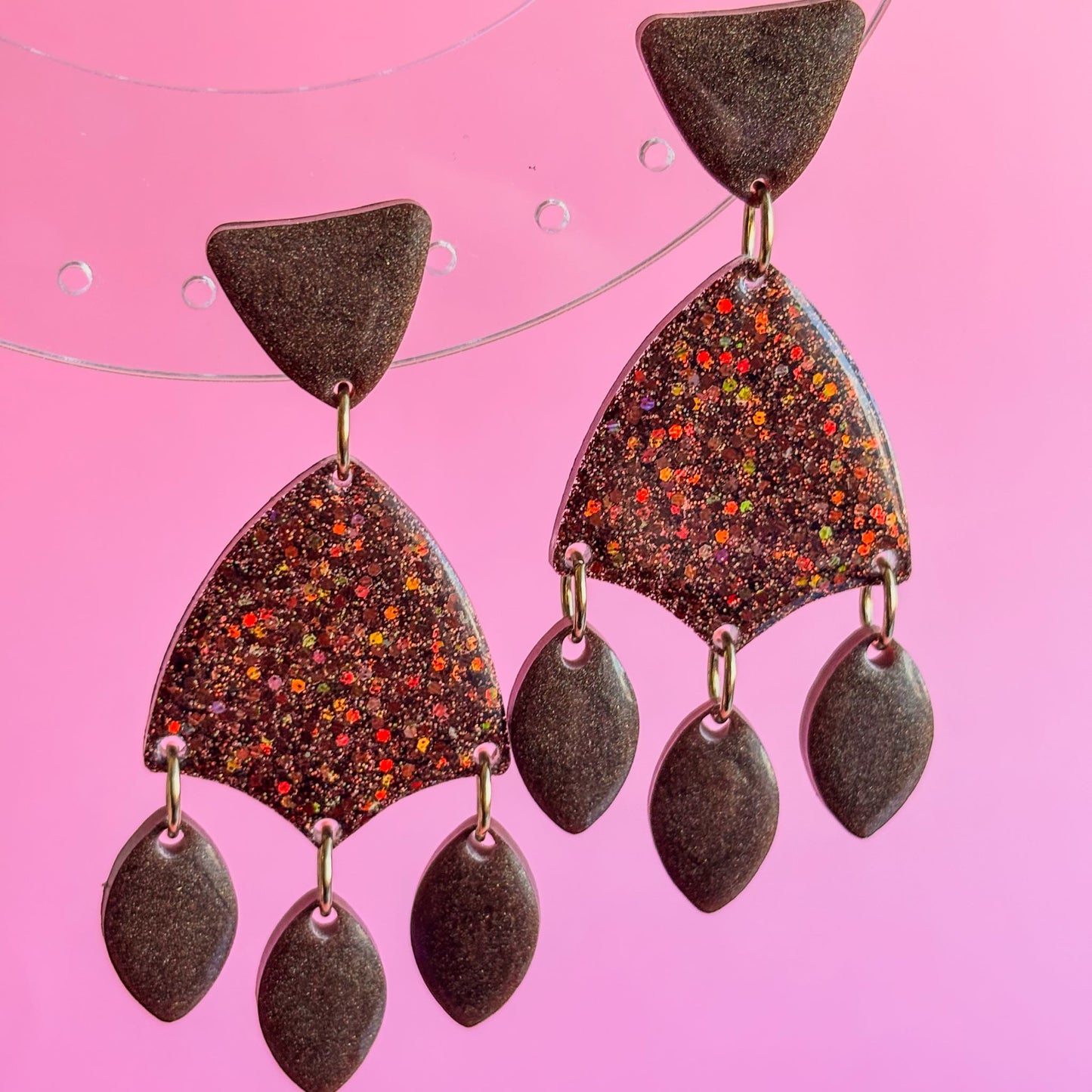 Pendientes llamativos marrones de 5 piezas, hechos a mano en España, diseño original Doctora Irrins, joyería Creativa