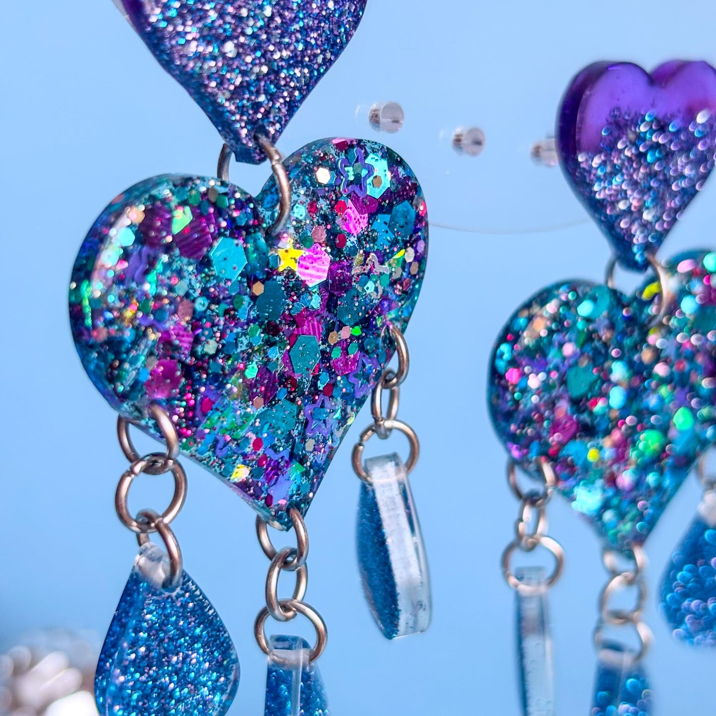 Pendientes brillantes de resina epoxi
